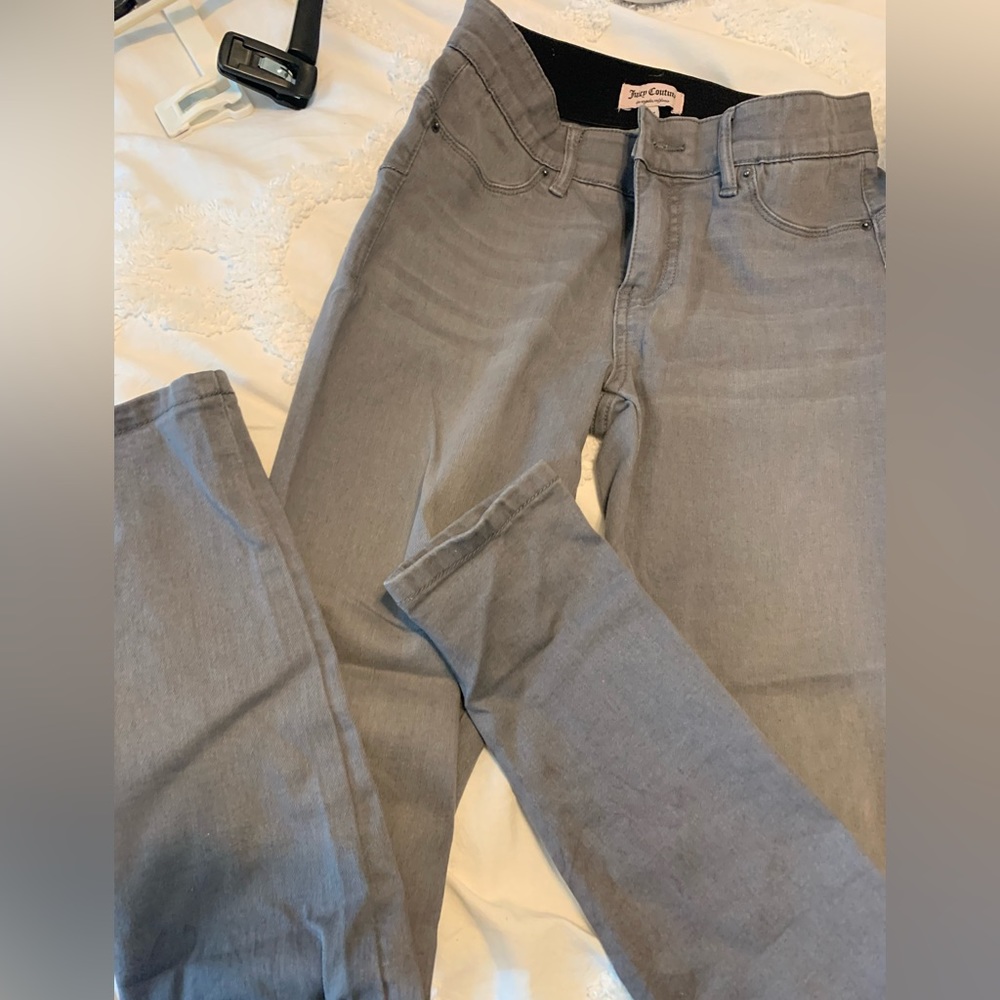 Gray juicy jeggings size 2 new without tag